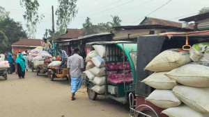৪২ কেজিতে মণ না দিলে ধান কেনা বন্ধ