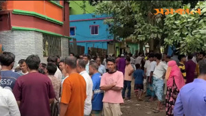 বাঁচানো গেল না সায়মাকে, গণপিটুনির শিকার যুবকেরও মৃত্যু