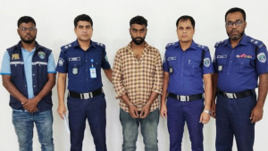 ১০ হাজার টাকা ছিনতাই করতে অটোরিকশাচালককে হত্যা
