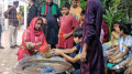 মহররম উপলক্ষে আইভীর বাড়িতে নেওয়াজ বিতরণ