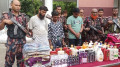 জব্দ পণ্য পাচারের অভিযোগে রাজস্ব কর্মকর্তাসহ আটক ৩, বহিষ্কার ৫