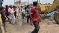 অবৈধ স্থাপনা উচ্ছেদ অভিযানে হকারদের হামলা