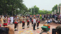 শহীদ মিনারে মুস্তাফা মনোয়ারকে গার্ড অব অনার