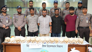 ঢাকায় ৪৭টি মানব কঙ্কাল উদ্ধার, চোর চক্রের চার সদস্য গ্রেপ্তার