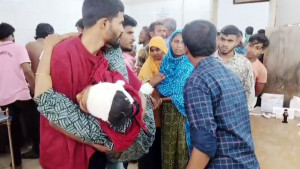 আ.লীগ-বিএনপি সমর্থকদের সংঘর্ষে নারীসহ আহত ২০