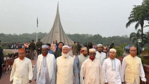 স্বাধীনতা দিবসে প্রথমবার স্মৃতিসৌধে শ্রদ্ধা জানালেন জামায়াত আমির