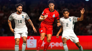 সুযোগ নষ্টের খেসারত, প্রথমার্ধে ১-০ গোলে পিছিয়ে বাংলাদেশ