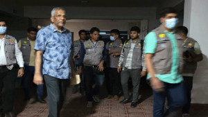 ডিজিএফআইয়ের সাবেক মহাপরিচালক মামুন খালেদ আটক