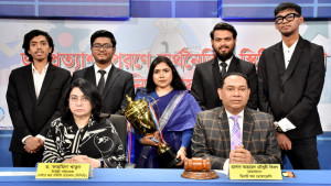 নিয়ন্ত্রক সংস্থায় রাজনৈতিক হস্তক্ষেপ বন্ধ করতে হবে
