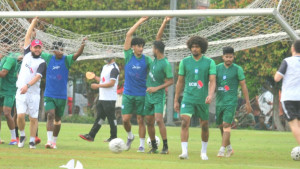 প্রবাসী দর্শকদের প্রেরণায় হামজারা