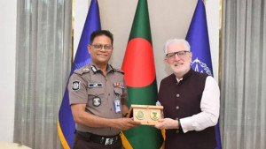 আইজিপির সঙ্গে আয়ারল্যান্ড রাষ্ট্রদূতের সৌজন্য সাক্ষাৎ