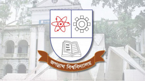 জবিতে সাংবাদিকদের ওপর হামলা, আহত ১২