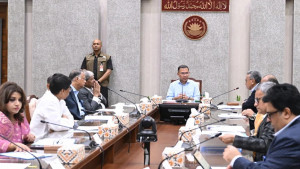 প্রধানমন্ত্রীর সভাপতিত্বে ‘জ্বালানি পরিস্থিতি মোকাবিলায় করণীয়’ নিয়ে বিশেষ সভা 