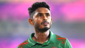 বড় রান তাড়া করতে পারেন না তানজিদ