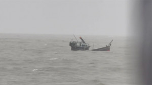 লঞ্চের ধাক্কায় ডুবল ট্রলার, বাউফলে দুজনের লাশ উদ্ধার