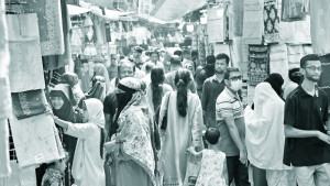 সব শ্রেণির মানুষের ভরসা জহুর হকার্স মার্কেট