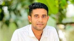 ‘আমাকে বাঁচাও, আমাকে মেরে ফেলবে’, ফোনে স্ত্রীকে বলেছিলেন হানিফ