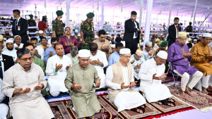 জাতীয় ঈদগাহে ঈদুল আজহার প্রধান জামাত অনুষ্ঠিত, অংশ নেন রাষ্ট্রপতি ও প্রধানমন্ত্রী
