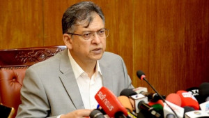 ঈদে নিরাপত্তায় সর্বোচ্চ সতর্কতা, সন্ত্রাস ও চাঁদাবাজির বিরুদ্ধে জিরো টলারেন্স: স্বরাষ্ট্রমন্ত্রী