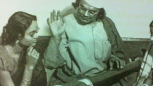 স্ববিরোধী নজরুল
