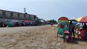ঈদের ছুটিতেও পর্যটক নেই হাওরে