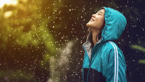 বৃষ্টি নামলেই মন ভালো হয় কেন? যা বলছে গবেষণা