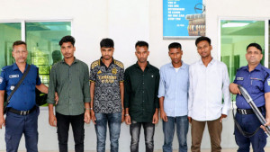১৮ লাখ টাকায় নিয়োগ, পরীক্ষায় পাসের চুক্তি