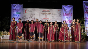কবিতা ও নৃত্যে উঠে এলো শ্রমজীবী মানুষের বঞ্চনা