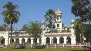 ৩৭ দফা দাবি বাস্তবায়নে আন্দোলনে শিক্ষার্থীরা