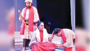 পাঁচ শোয়ে উৎসবের আমেজ