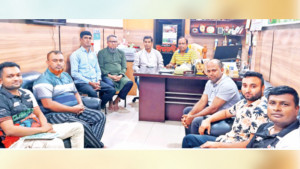 পরিবেশ রক্ষায় সুহৃদের আলোচনা