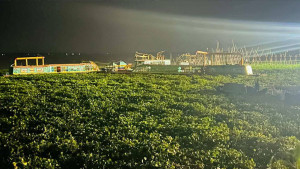 নদী খননের নামে রাতের আঁধারে অবৈধভাবে বালু উত্তোলন