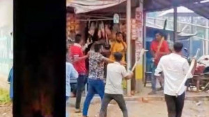 শ্রমিক পরিবহনের বাসে চাঁদা দাবি বিএনপি-কৃষক দলের সংঘর্ষ