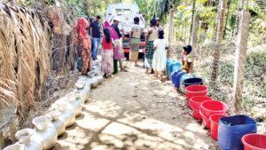 টেকনাফের ৪৫ শতাংশ  নলকূপের পানি লবণাক্ত