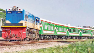 পর্যটক এক্সপ্রেস কেন টার্গেট