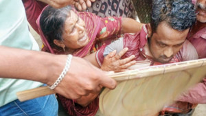 দৌলতপুরে দুপক্ষের সংঘর্ষে আহত ৩, একজন গুলিবিদ্ধ