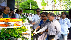 নাট্যলোকের  এক নক্ষত্রের  নিঃশব্দ বিদায়