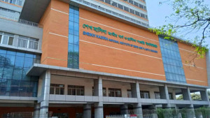 সোনারগাঁয়ে বিদ্যুৎকেন্দ্রের ক্যান্টিনে গ্যাস লিকেজ থেকে বিস্ফোরণ, দগ্ধ ১২
