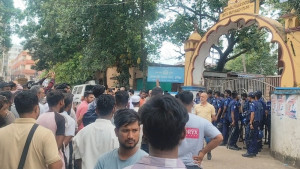 কুমিল্লায় উপজেলা বিএনপির সভাপতি আটক, নেতাকর্মীদের থানা ঘেরাও