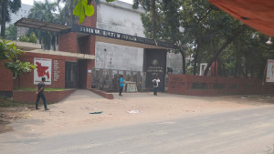 ডুয়েট ফাঁকা, ভিসির সঙ্গে আন্দোলনকারীদের বৈঠক 