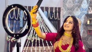 টিকটকে দেখা, বিয়ের পর চেনাই দায়! 