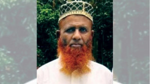 দুই বাসের বেপরোয়া প্রতিযোগিতায় প্রাণ গেল হাসপাতালের দারোয়ানের