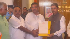 মমতার চেয়ারে বসবেন না নতুন মুখ্যমন্ত্রী শুভেন্দু