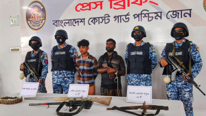 দুই দস্যু আটক, জিম্মি চার জেলে উদ্ধার