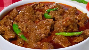 ঈদে মাংস খান নিয়ম মেনে