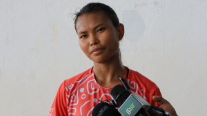 ইতিহাস ভুলে বাস্তবতায় চোখ শিউলির