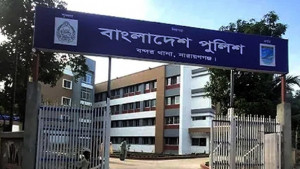 নারায়ণগঞ্জে আবারও পুলিশের ওপর হামলা, অস্ত্র ছিনতাই