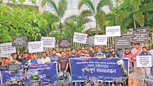 মোটরসাইকেলে অগ্রিম আয়কর বসাবেন না