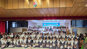 শিক্ষার্থীদের নিয়ে সড়ক নিরাপত্তায় সচেতনতামূলক কর্মশালা