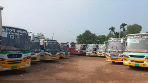 ধর্মঘট স্থগিত ঘোষণায় সাড়া নেই পরিবহন শ্রমিকদের
